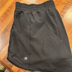 Lululemon hotty hot high rise shorts (4 inch length) size 14 black color